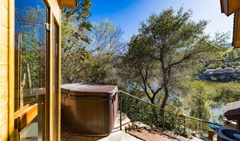 2106 Lakeshore Dr, Agoura Hills, CA 91301
