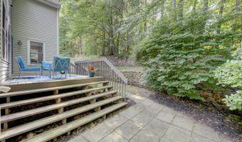 11 Lexington Rd, Avon, CT 06001
