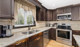 584 Blackrock Rd, Coventry, RI 02816
