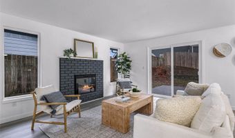 1464 Greenville Dr, Bellingham, WA 98226