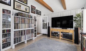 92 Turner Ave, Cranston, RI 02920