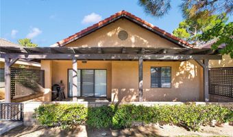 11722 Oak St, Apple Valley, CA 92308