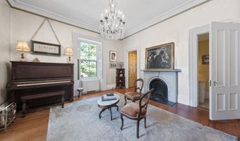 208 High St, Belfast, ME 04915