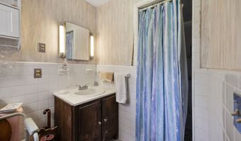 186 Schaeffer Rd, Bethany, CT 06524