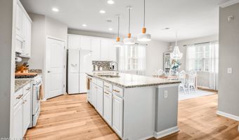 153 Glory Rd, Beaufort, SC 29906