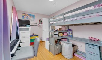 42 N Navarre Ave, Austintown, OH 44515