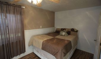 910 MOUNTAIN VIEW Dr, Aztec, NM 87410