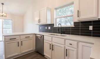 585 Eagles Nest Ct, Avon, IN 46123