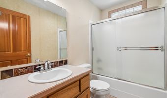22016 AIRPORT Rd NE, Aurora, OR 97002