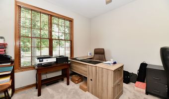 355 Connecticut Cir, Indianapolis, IN 46217