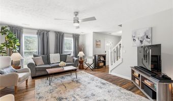 225 Royal Colony Ct, Alpharetta, GA 30022