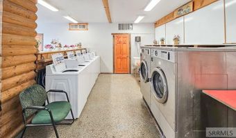 238 S Front St, Arco, ID 83213