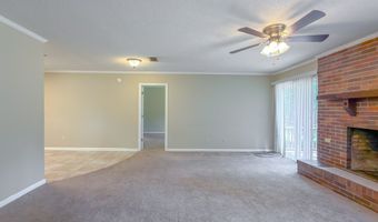 1102 Douglas Dr, Bainbridge, GA 39819