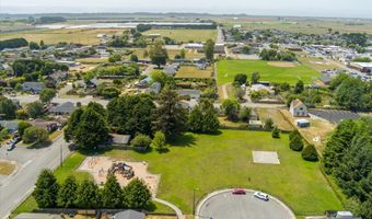 1741 Benjamin Ct, Arcata, CA 95521