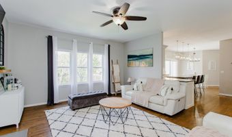 3 BLACKWOLF Ct, Algonquin, IL 60102