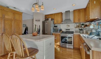 906 21st St SE, St. Cloud, MN 56304