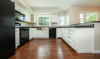 615 Pine St, Allison, IA 50602