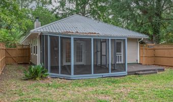 258 Prado St, Apalachicola, FL 32320