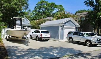 10 Hayek St, Beaufort, SC 29907