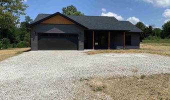 16 Trinton Ave, Bedford, IN 47421