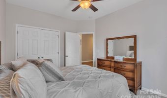 10121 Halkirk Manor Ln, Charlotte, NC 28278