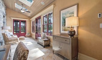965 Eastman Dr, Bigfork, MT 59911