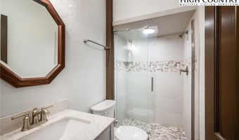 281 Cliffside Ln, Banner Elk, NC 28604