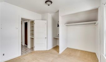 8 2nd St, Alexandria Bay, NY 13607