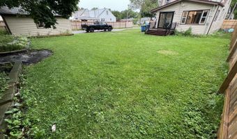 17 N Iowa Ave, Addison, IL 60101