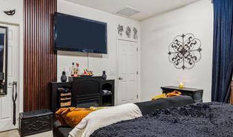 202 W SEVEN SEAS Dr, Casa Grande, AZ 85122