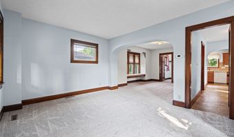 957 Cleveland Ave, Amherst, OH 44001