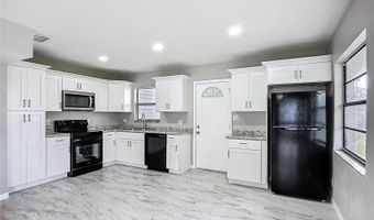 6228 Florida Cir W, Apollo Beach, FL 33572