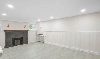 325 OGLETHORPE St NW, Washington, DC 20011