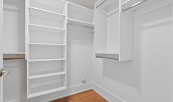 525 AVENUE E 1, Bayonne, NJ 07002