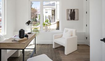 2001 N GEORGE MASON Dr, Arlington, VA 22207