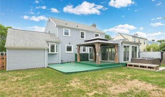26 Tryon Ave, East Providence, RI 02916
