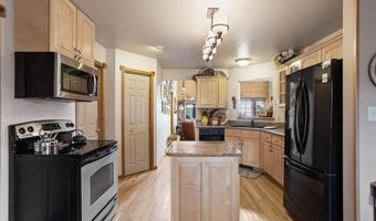 23 BROKEN BRIDGE Rd, Centennial, WY 82055
