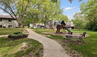 1432 Arden View Dr, Arden Hills, MN 55112