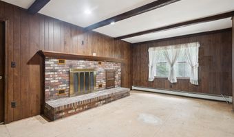 2430 Easy St, Allenwood, NJ 08720