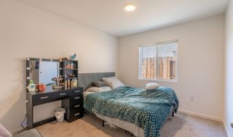 6421 Maple Leaf Ln, Riverbank, CA 95367