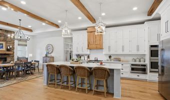 302 Meadow Way, Athens, AL 35613
