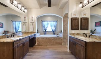 105 Bobby Lynn, Adkins, TX 78101