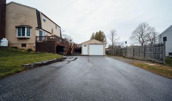 3 Mathews Ave, Bath, ME 04530