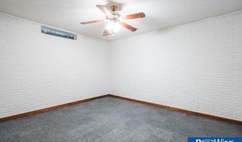 2105 N St St, Aurora, NE 68818