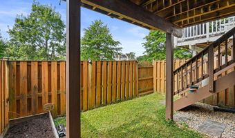 43507 BLACKSMITH Sq, Ashburn, VA 20147