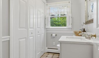 234 Lake Dr, Glocester, RI 02814