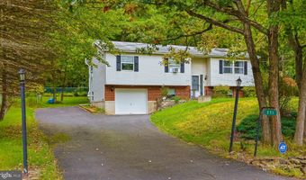 271 N SHORE Dr, Albrightsville, PA 18210