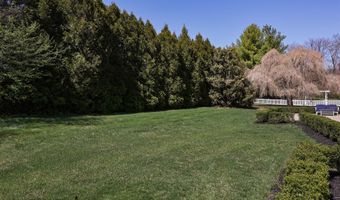 6 Hayes Ct, Atlantic Highlands, NJ 07716