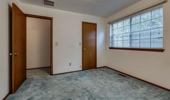 4004 N Shannon Ave, Bethany, OK 73008