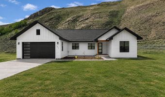 605 Rosewood Dr, Bellevue, ID 83313